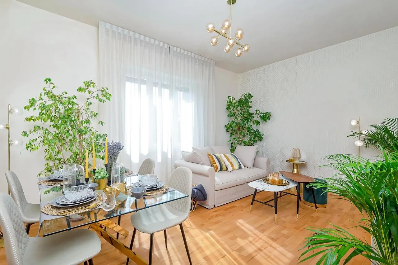 Art Deco' - Sleepwithme - Free Parking - Free Breakfast - Very Friendly Staff Pisa Apartment