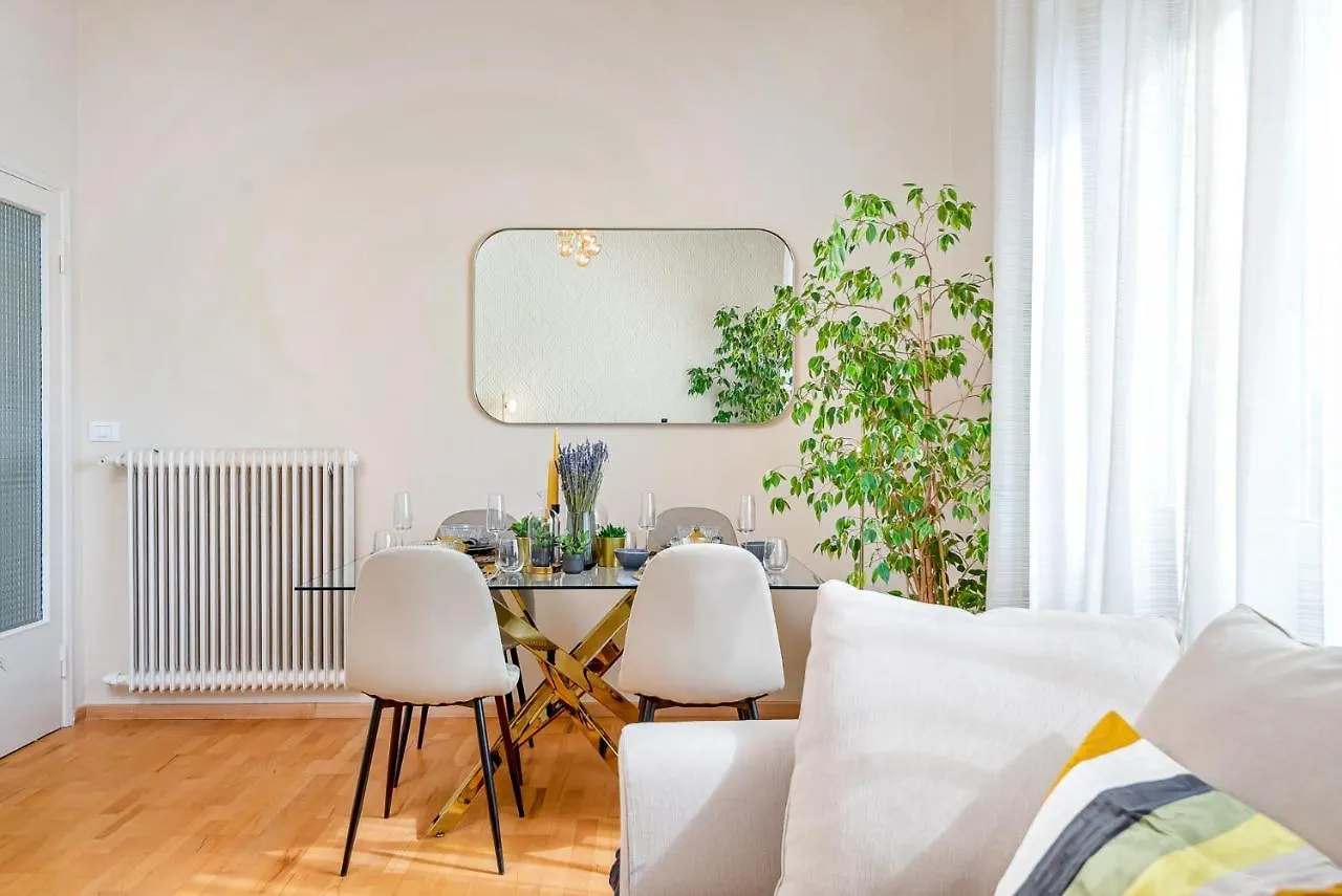 Art Deco' - Sleepwithme - Free Parking - Free Breakfast - Very Friendly Staff Pisa Apartment